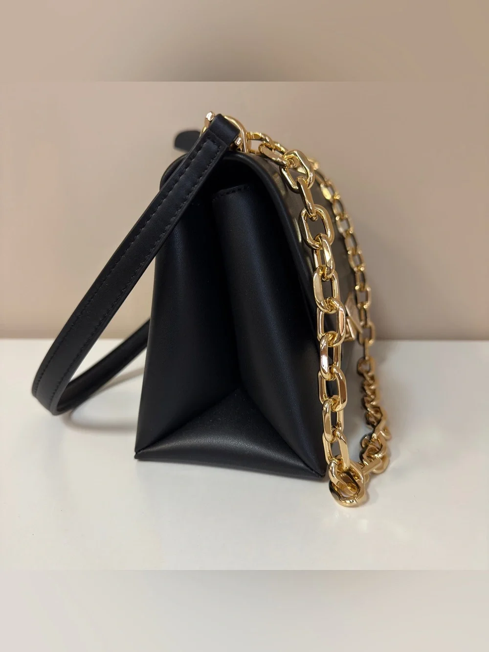Michael Kors CECE MD FLAP PKT SHLDR NON- LEATHER